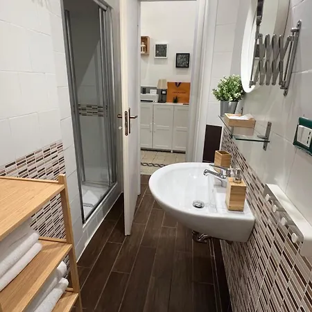 招待所 Mirhome 4*