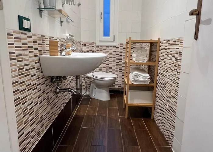 Mirhome בית הארחה 4*